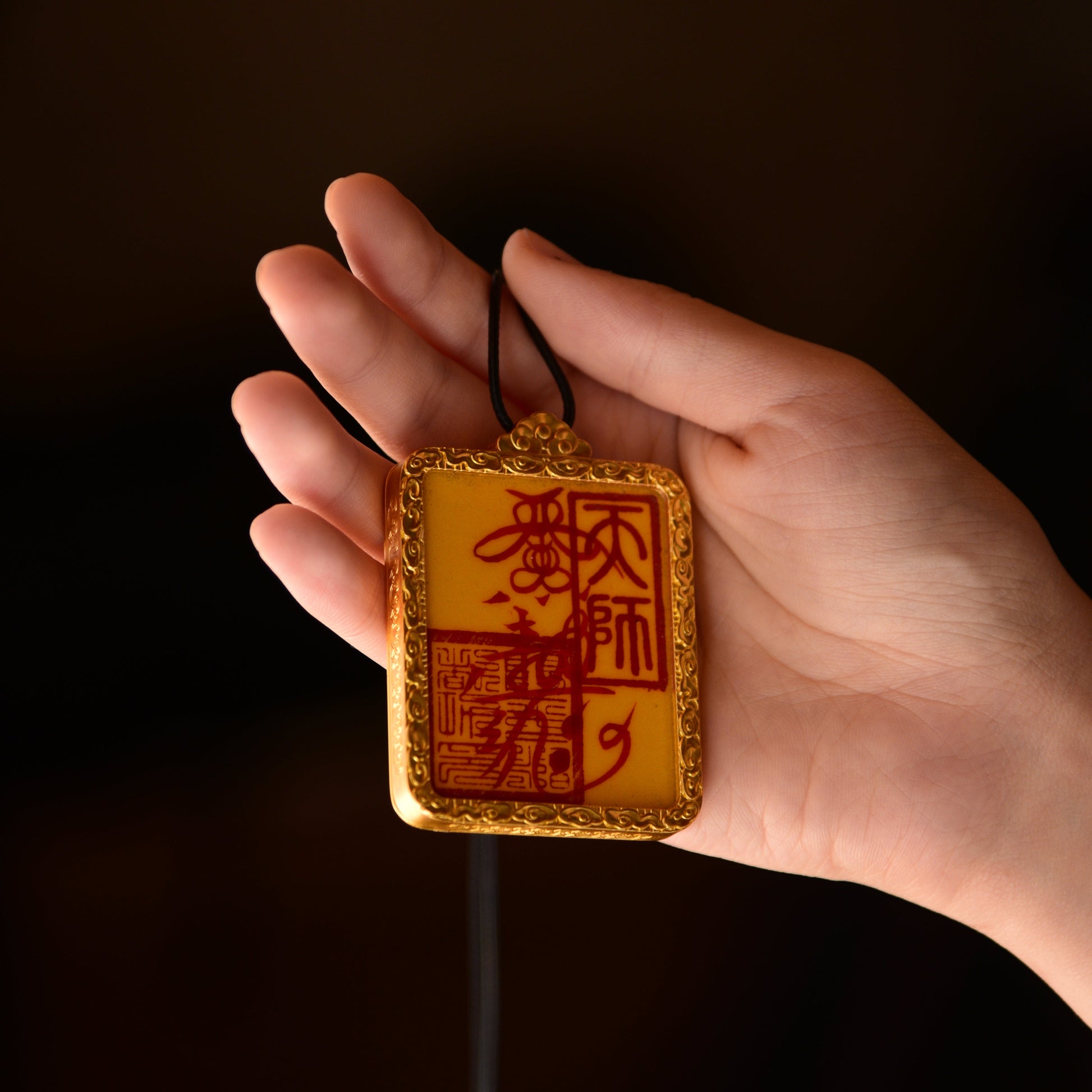 Pendentif de prospérité | Talisman taoïste peint à la main