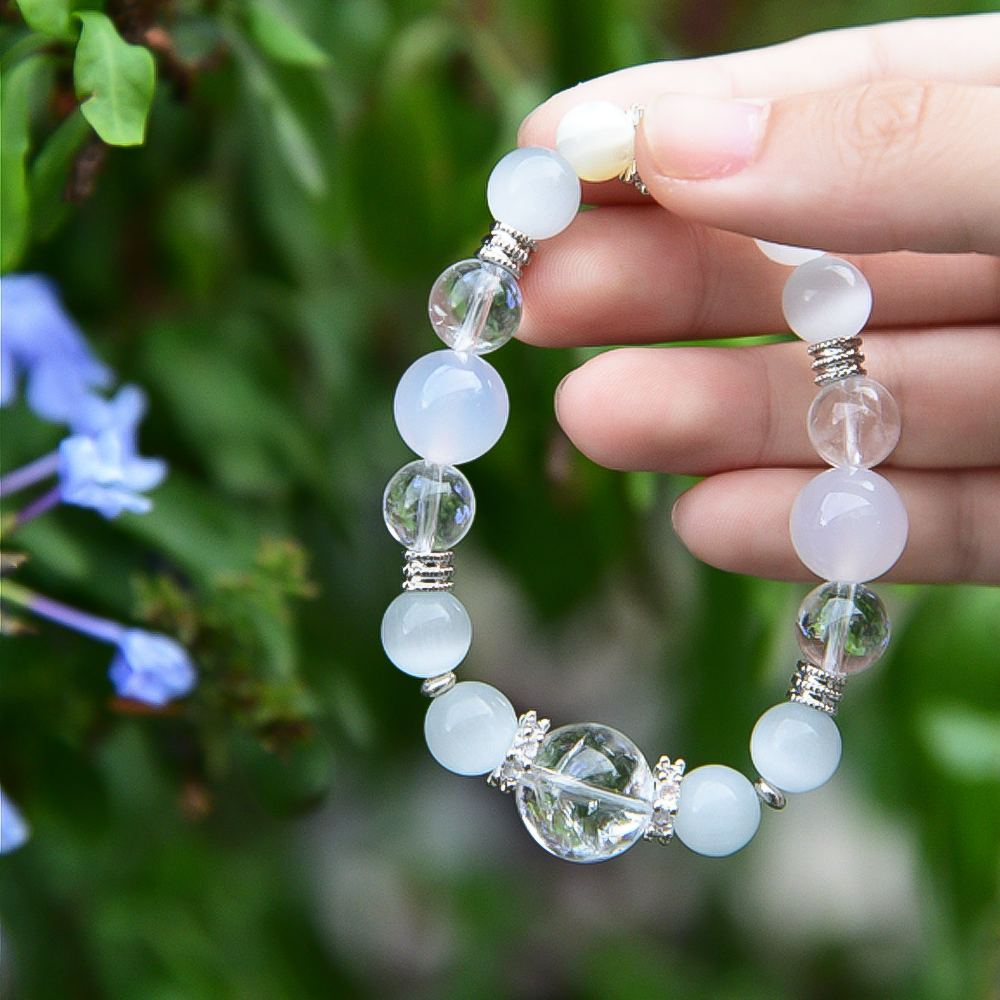 Pulsera de cristal con elementos metálicos de diseño