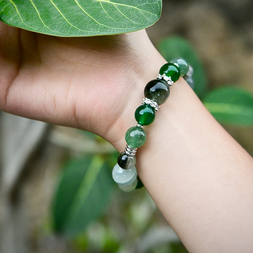 Pulsera de cristal con elementos de madera de diseño